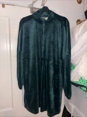 Anthropologie Saturday Sunday Velour Sweatshirt